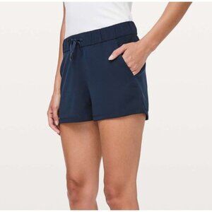Lululemon On The Fly Short *Woven *2.5" True Navy Size 6